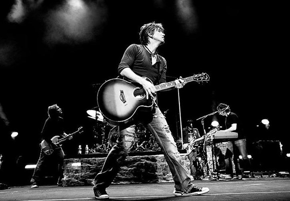 The Goo Goo Dolls & Phillip Phillips at Huntington Bank Pavilion at Northerly Island